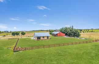 177 McLeods Road, Sefton