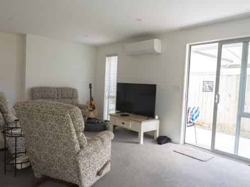 A/54 Pakanga Grove, Pyes Pa