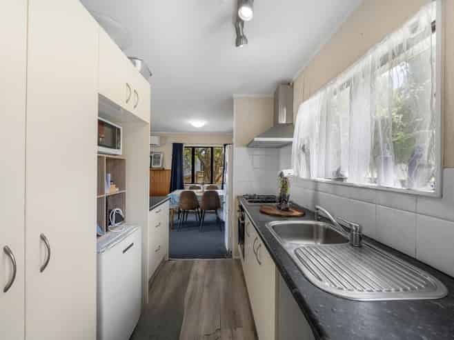 6 Melia Grove, Goodwood Heights