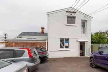 High Profile Sandringham Retail | 109 m2