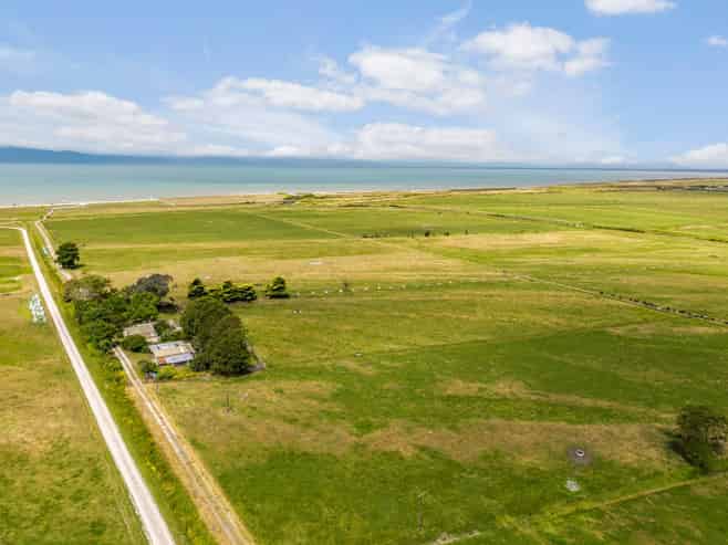 453 East Coast Road, Kaiaua