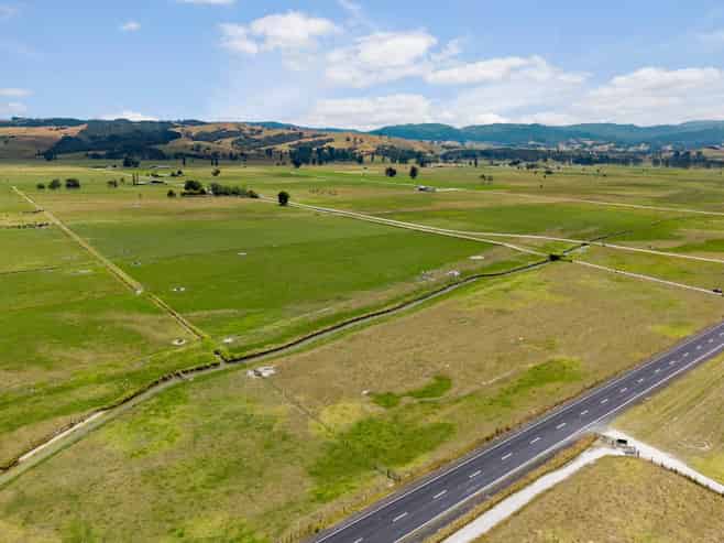 453 East Coast Road, Kaiaua