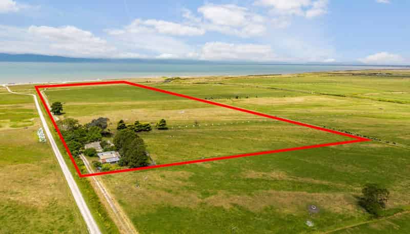 453 East Coast Road, Kaiaua