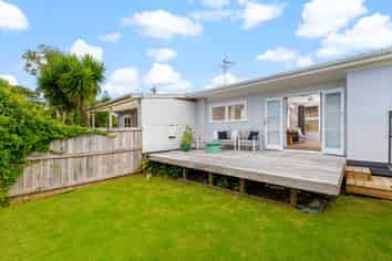 62A McLeod Road, Te Atatu South