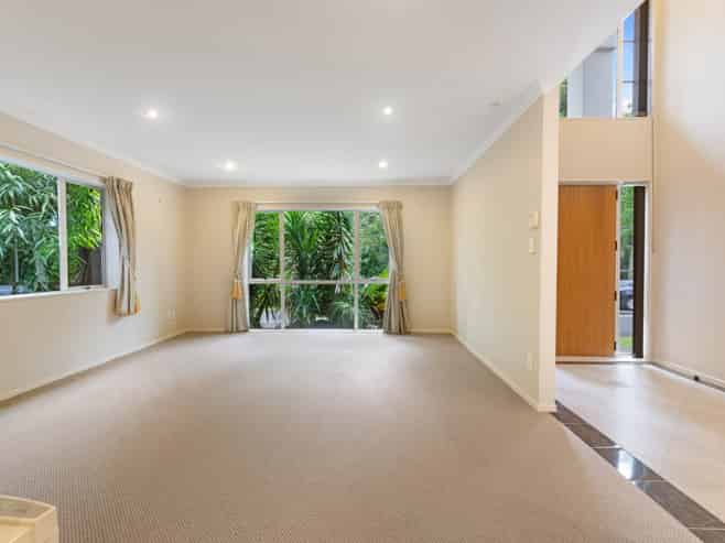 11 Norwood Drive, Flat Bush