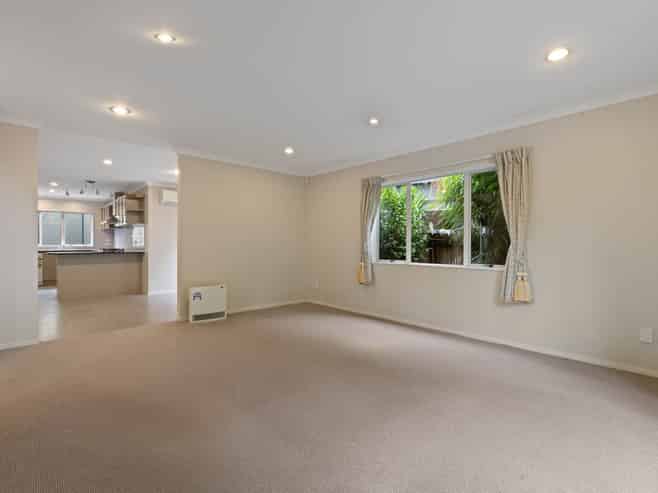 11 Norwood Drive, Flat Bush