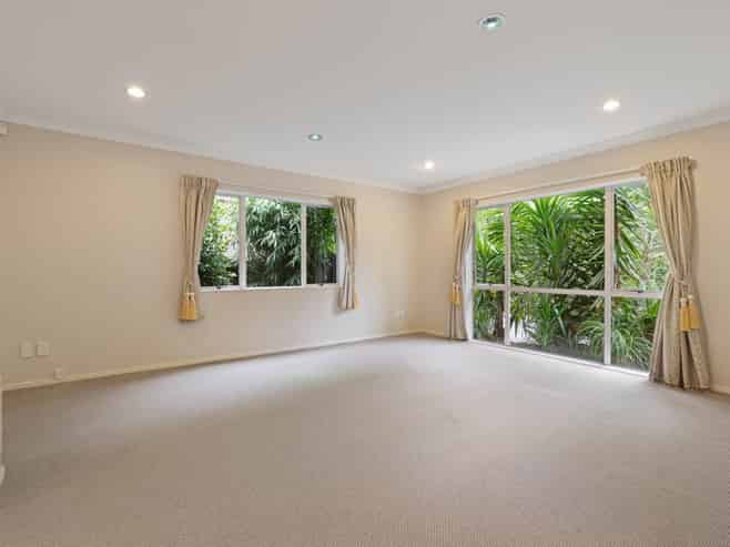 11 Norwood Drive, Flat Bush