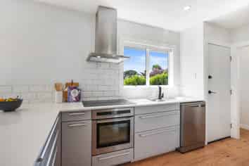 51 Waipani Road, Te Atatu Peninsula