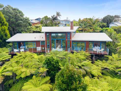 3 Ben James Drive, Hillsborough