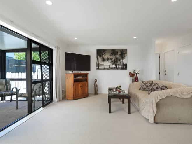 9A Oak Street, Royal Oak