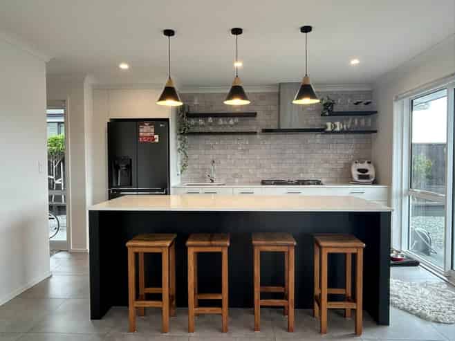 6 Panui Avenue, Helensville