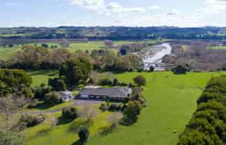 84 Awahou South Road, Ashhurst