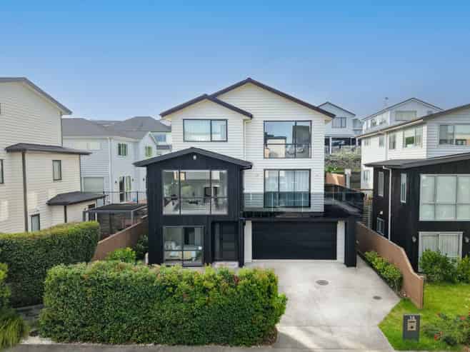 16 Windlass Street, Long Bay