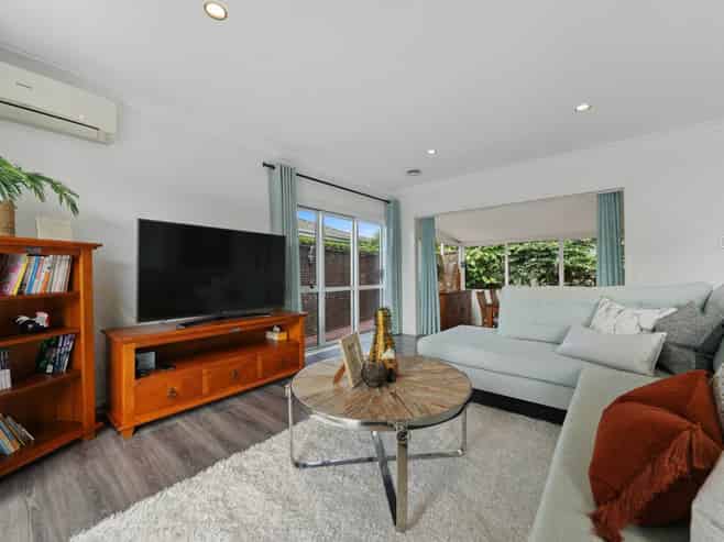 1/29 Gloria Avenue, Te Atatu Peninsula