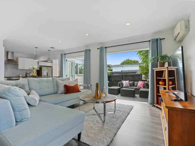 1/29 Gloria Avenue, Te Atatu Peninsula