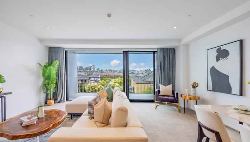 202/1 Bluegrey Avenue, Stonefields