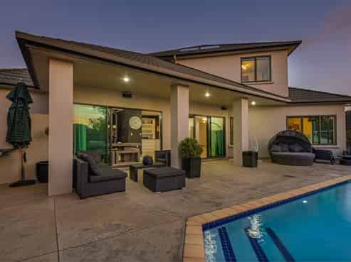 6 Banksia Grove, Milson