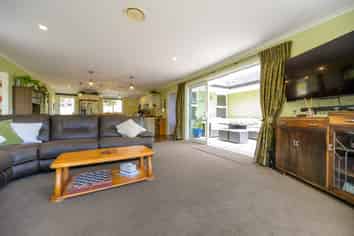 10 Bristol Lane, Atawhai