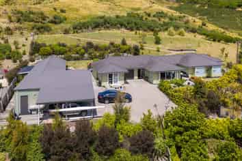 10 Bristol Lane, Atawhai