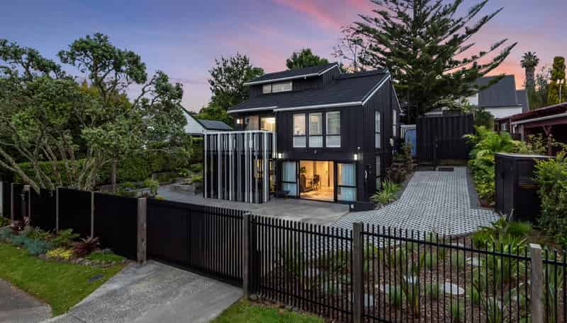 3 Sandiacre Way, Browns Bay