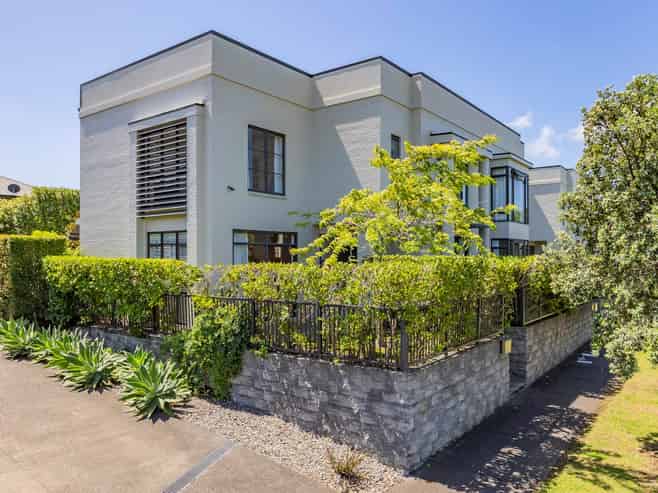 81 Bluegrey Avenue, Stonefields