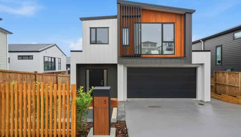 3 Makumaku Place, Long Bay