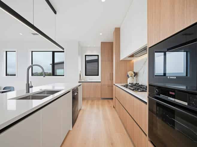 3 Makumaku Place, Long Bay