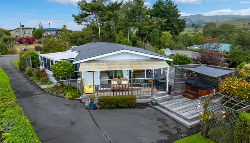 20 Kerr Street, Karitane