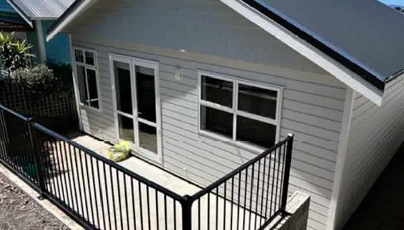 a/305 Adelaide Road, Newtown