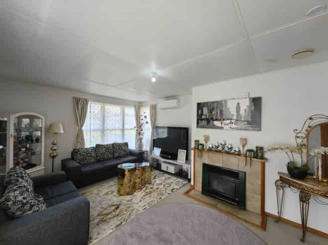 1/6A Kallu Crescent, Mount Roskill