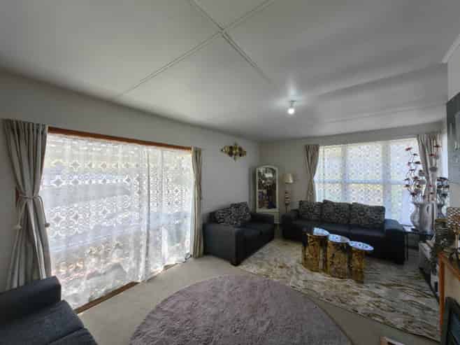 1/6A Kallu Crescent, Mount Roskill