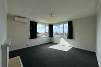 4 Caen Road, Panmure