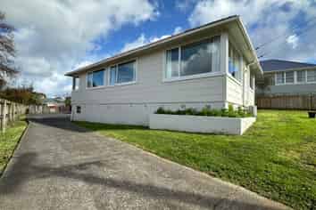 4 Caen Road, Panmure