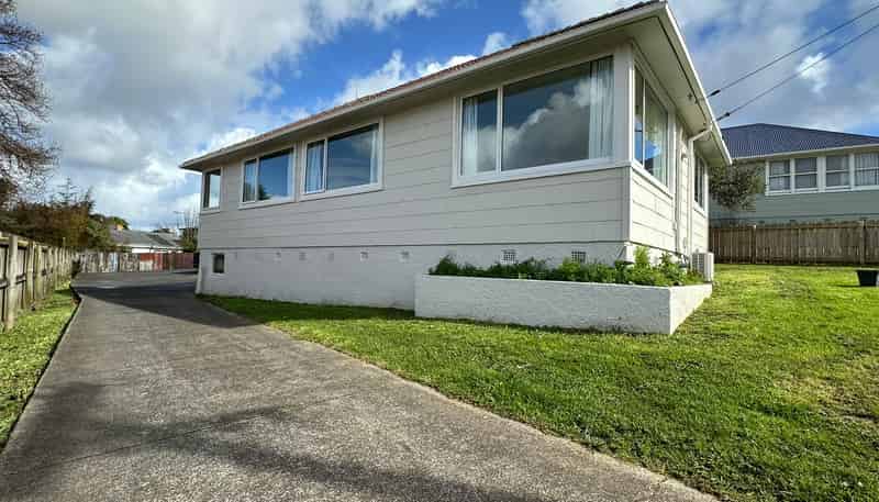 4 Caen Road, Panmure