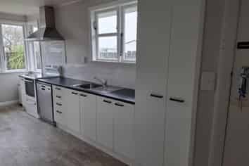 131 High Street, Bulls