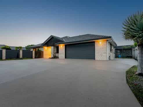 41 Consort Close, Paraparaumu Beach