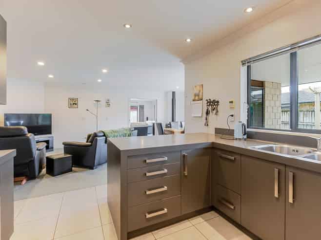 41 Consort Close, Paraparaumu Beach