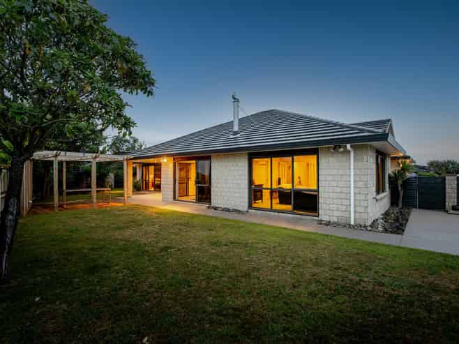41 Consort Close, Paraparaumu Beach