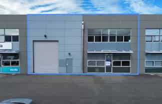 Freshly Renovated in Cavendish Rd