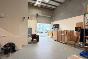 Freshly Renovated in Cavendish Rd