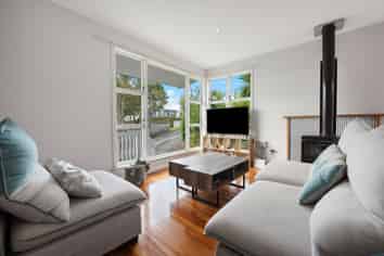 1/12 Tonkin Drive, Sunnynook