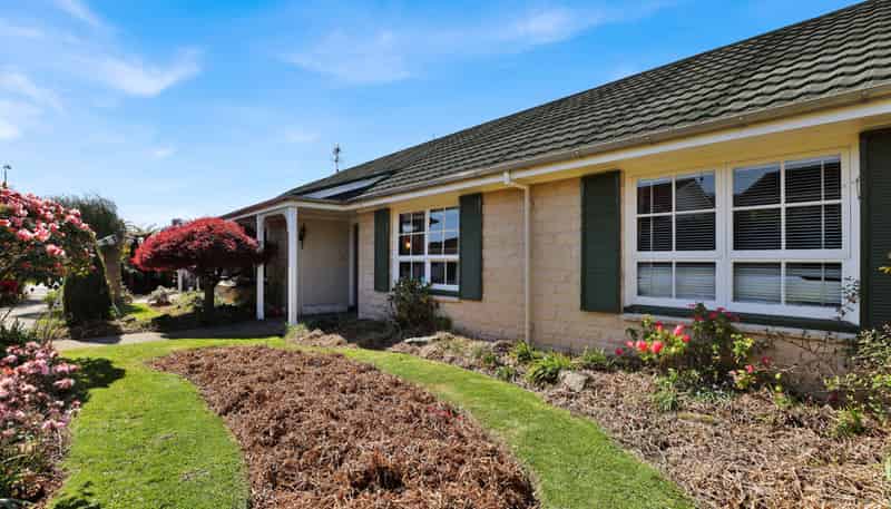 45 Churchill Avenue, Allenton