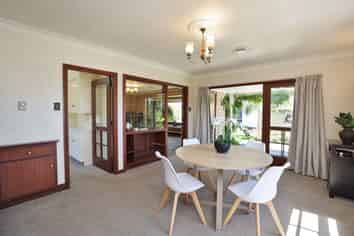 45 Churchill Avenue, Allenton