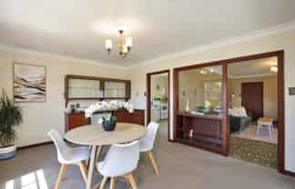 45 Churchill Avenue, Allenton