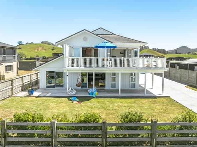 3 Christie Close, Pataua North