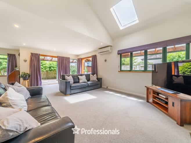 28b Epuni Street, Central Hutt