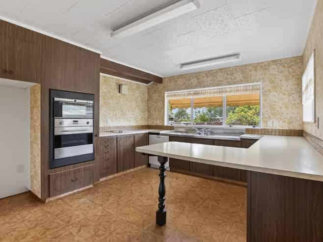 14 Karu Crescent, Waikanae