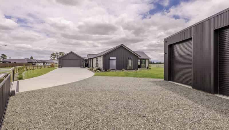 14 Kersey Avenue, Darfield