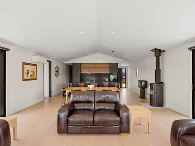 14 Kersey Avenue, Darfield