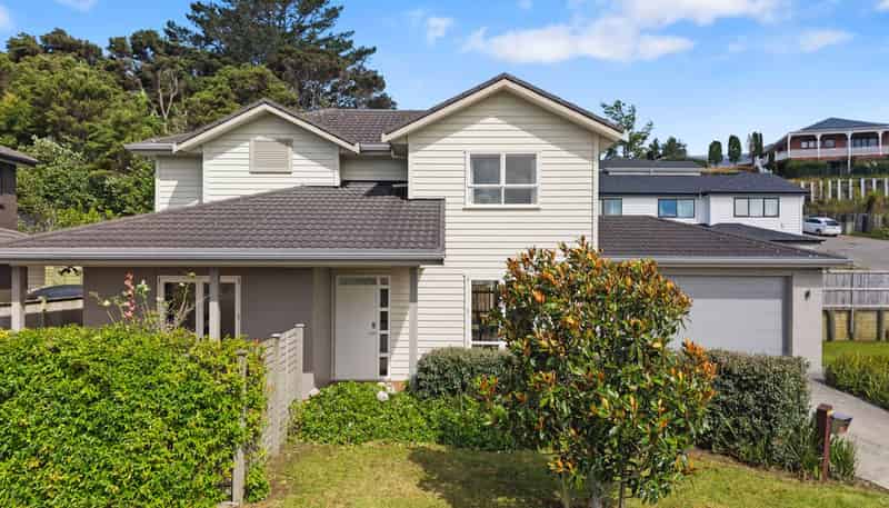 35 Mackay Drive, Greenhithe